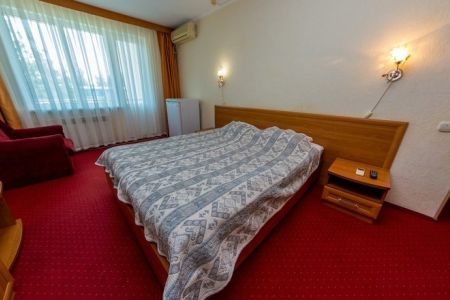 Стандартный 2-местный (с балконом, корпус 1)